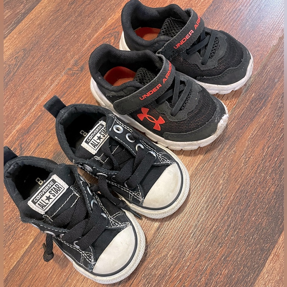 Toddler sneakers size 5
